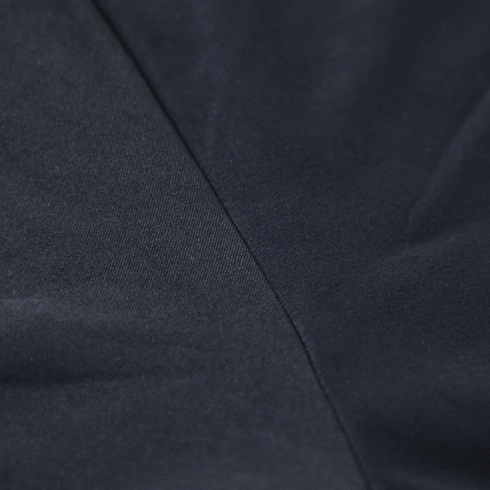 CALIFLO Casual Chic T-shirt Crew Neck Bodysuit black fabric close up 2